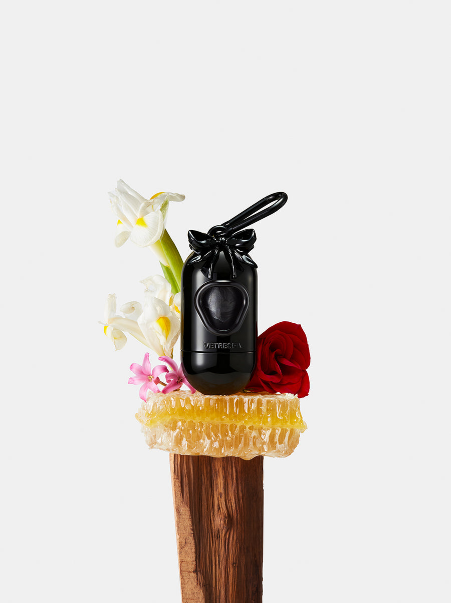 Bow De Noir Pet Poop Bags & Dispenser Set