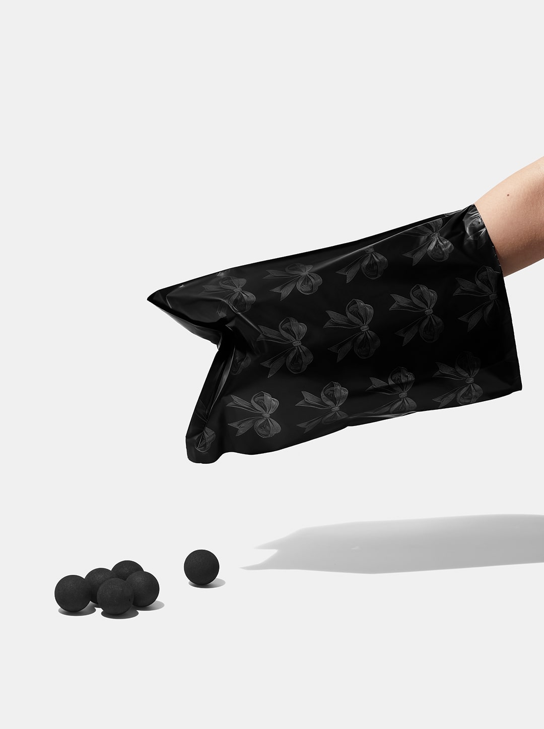 Bow De Noir Pet Poop Bags & Dispenser Set