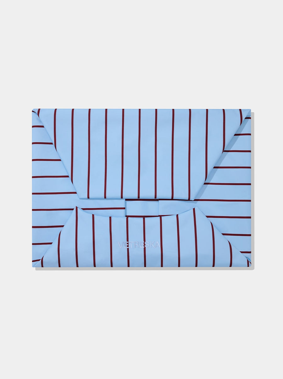 Mist And Merlot Pet Sofa - Azure & Stripes